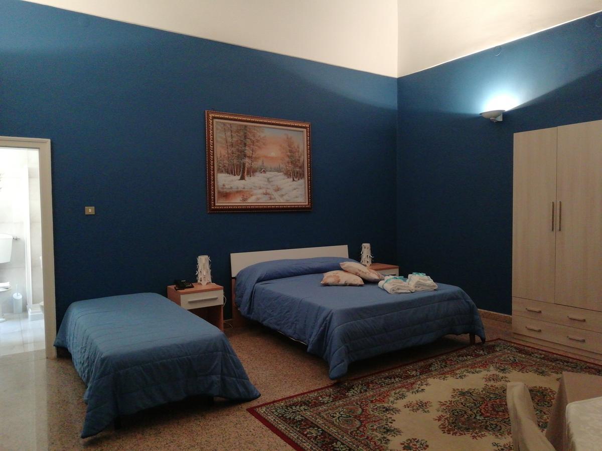 Do Re Mi Bb Panzió Trani Kültér fotó